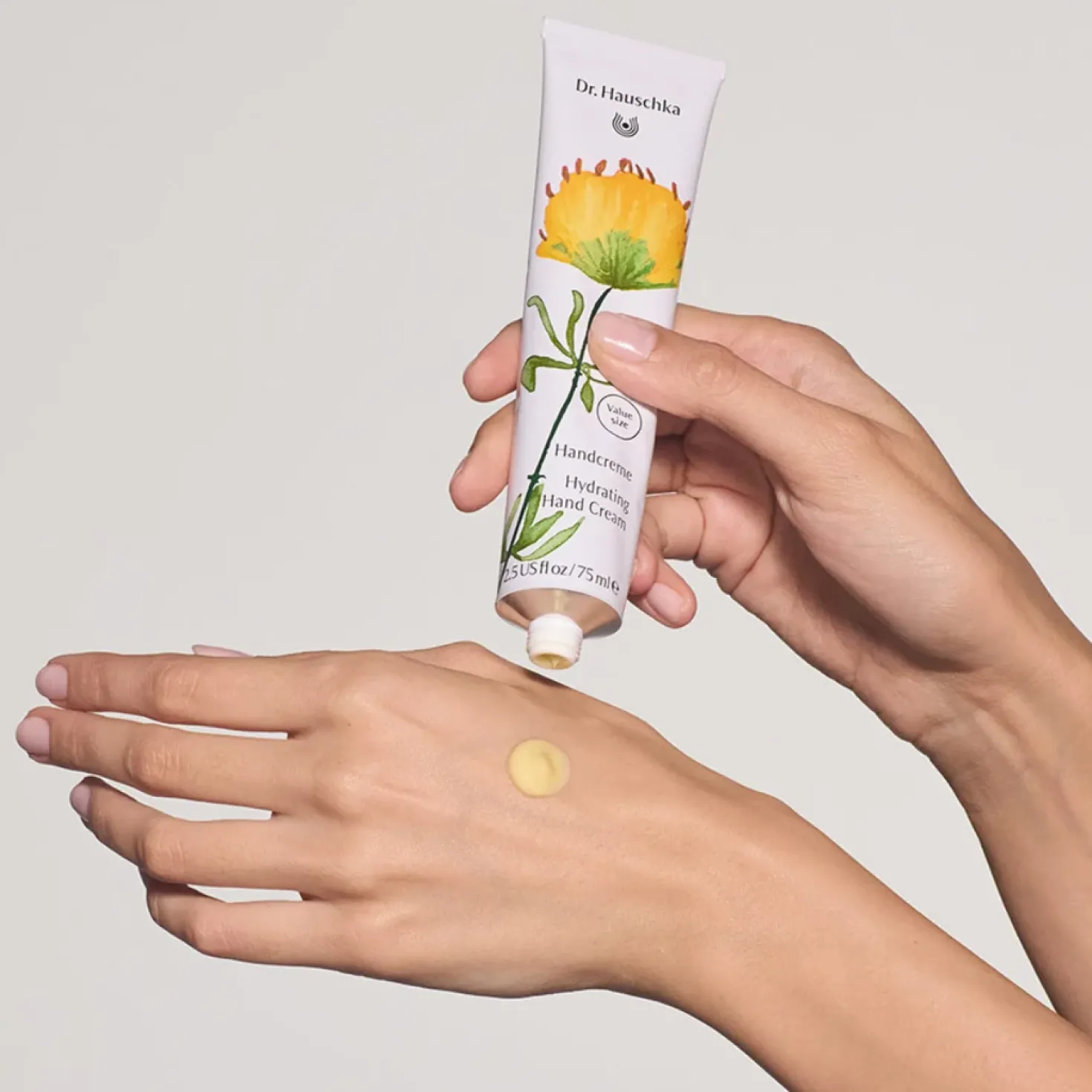 Dr. Hauschka Limited Edition Hydrating Hand Cream - Käsivoide 75 ml SÄÄSTÖKOKO