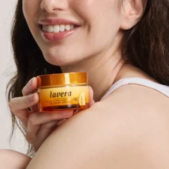 Lavera Glow By Nature Vitamin C 3in1 Cream - Kasvovoide 50 ml