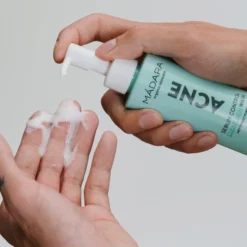 Madara Acne Sebum Control Clear Skin Wash - Puhdistusaine 140 ml