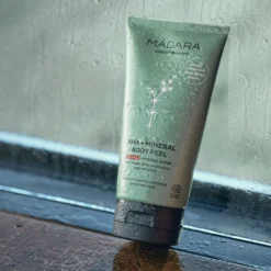 Madara AHA+ Mineral Body Peel - Vartalonkuorintavoide 175 ml