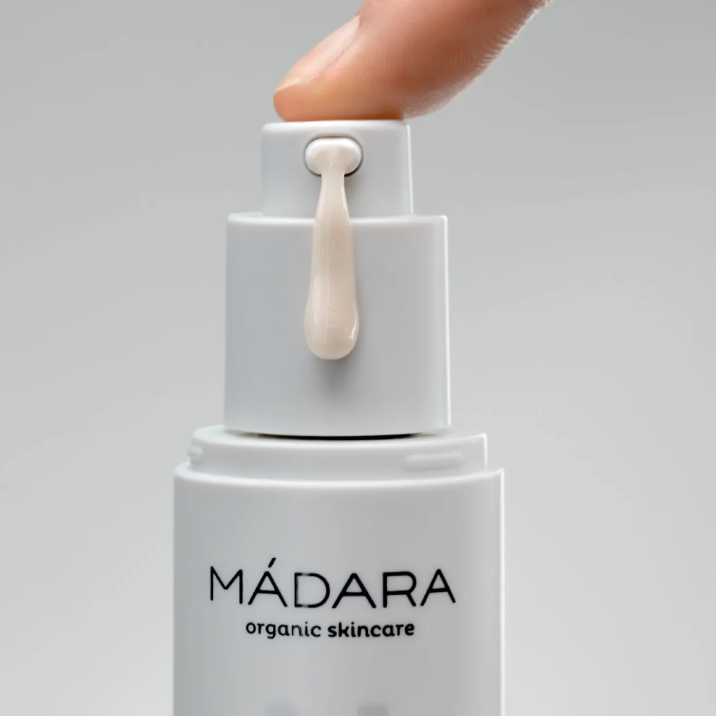 Madara Botanic Niacinamide Alternative 5 In 1 Seerumi 30 ml - erä