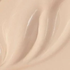 Madara Skin Equal Soft Glow Foundation - Heleyttävä meikkivoide SPF20 Porcelain 10