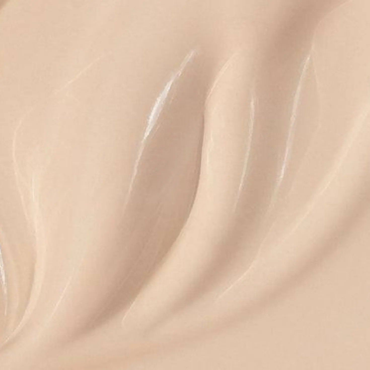 Madara Skin Equal Soft Glow Foundation - Heleyttävä meikkivoide SPF20 Porcelain 10