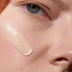 Madara Skinonym Semi-Matte Peptide Foundation - Puolimatta meikkivoide Rose Ivory 30
