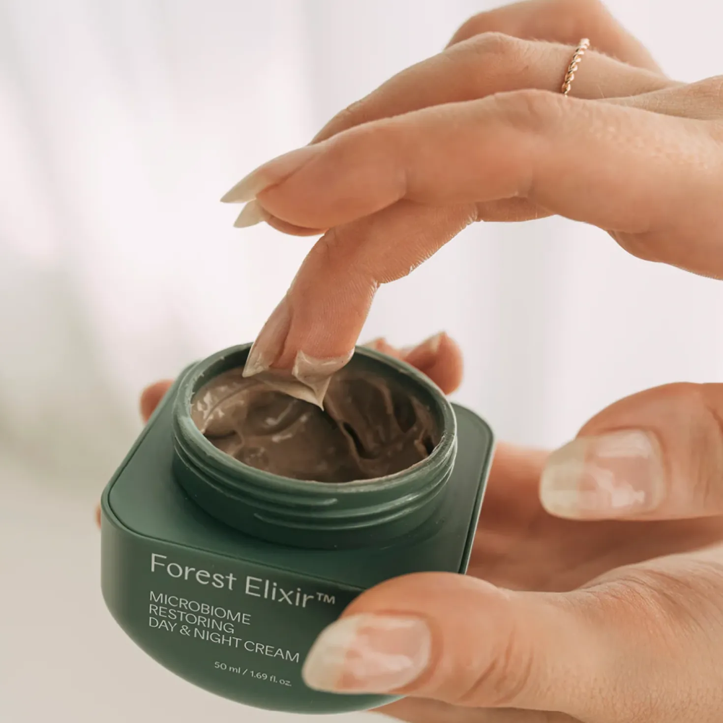 NOBE Forest Elixir Microbiome Restoring Day & Night Cream - Kasvovoide 50 ml
