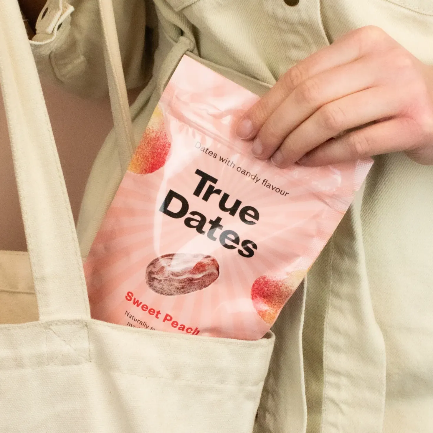 True Dates Sweet Peach - Taatelimakeinen Makea Persikka 100 g